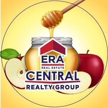 🍎✨ Wishing you a sweet and joyful Rosh Hashanah filled with love, health, and new beginnings. Shana Tova! 🍯🍏 #RoshHashanah #ShanaTova