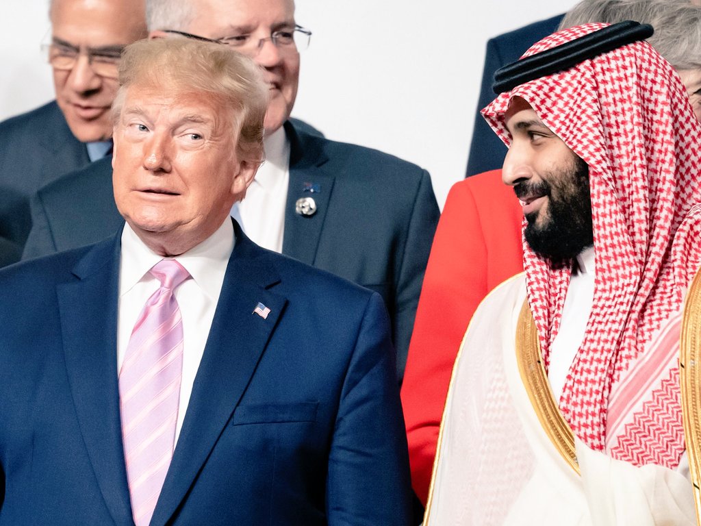 It is dangerous to be the USA's enemy but, it is fetal to be USA's friend.
Trump's statement for the Kingdom of Saudi Arabia "We protect Saudi Arabia. I like the king, king Salman. We are protecting you. You might not be there for two weeks without us (USA)."
#KSA
#USA
#Pakistan