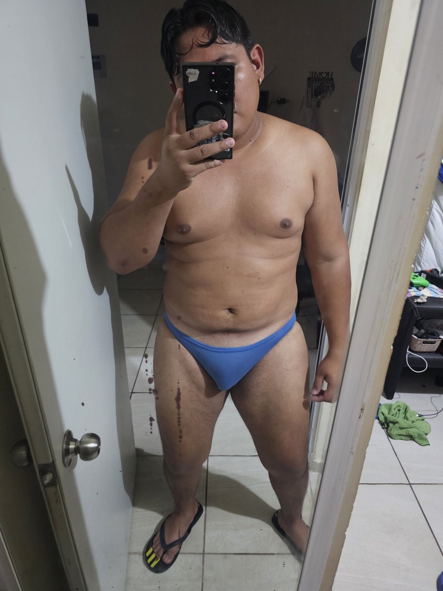 diegogom177's tweet photo. Unas fotos tomadas hoy en el baรฑo del trabajo ๐
#briefs #trusa #trusas #curca #slips #bikini https://t.co/6C8UMC3nRg