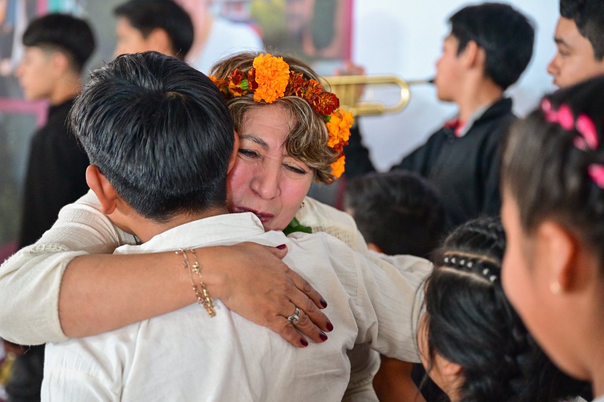 delfinagomeza's tweet image. En #Temascaltepec rendimos cuentas de los logros alcanzados en este año de trabajo. Desde la zona sur del #EdoMéx trabajamos para mejorar escuelas, cientos de familias por primera vez cuentan con energía eléctrica en sus casas y la población transita por caminos rurales y urbanos…