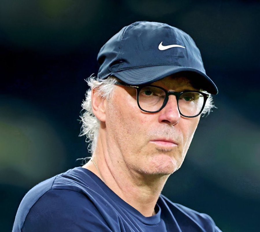 انتصار في ثاني كلاسيكو على التوالي 
اوكي ارحت اللاعبين
لكن تخيل الوحده لعب 3 مباريات في دوري يلو كلها هزايم و تلعب مباراة كامله مافي ولا هجمه خطيرة ؟
و هدف التأهل جاك من ضربة جزاء 😌
انه الداهية لوران بلان يا سادة 🤓

🏆 #أغلى_الكؤوس 
⚽️ #الاتحاد_الوحدة
#عزنا_بطبعنا