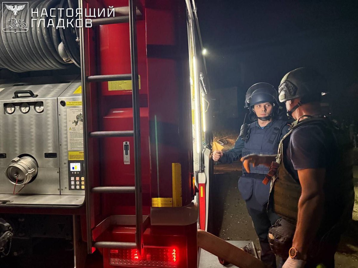 Belgorod was subjected to a missile attack by the Armed Forces of Ukraine. Five civilians were injured.

A commercial facility was hit. Three men and a woman with shrapnel wounds to their arms and legs are being transported by ambulance to City Hospital No. 2 in Belgorod. Another