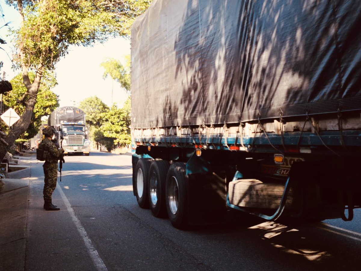 La caficultura colombiana enfrenta hoy una grave amenaza: transportar nuestro café desde las regiones productoras hacia los puertos se ha convertido en una verdadera odisea. El reto más crítico lo vivimos recientemente en Nariño y Cauca, donde los robos a camiones y mulas