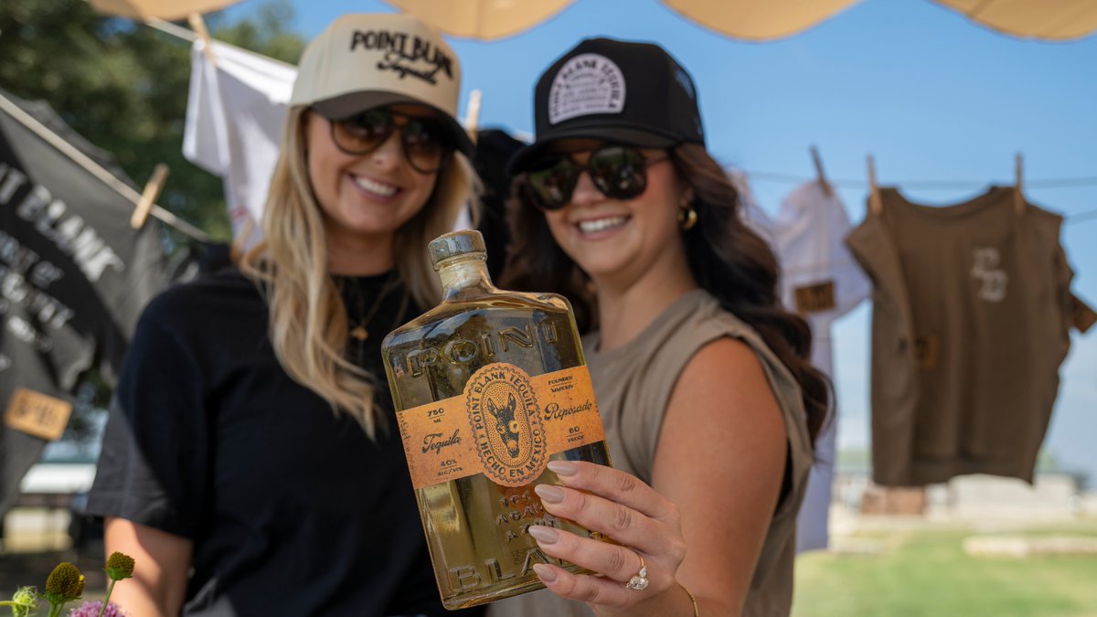 pointblanktq's tweet image. Nothing better than that first sip feeling! 
We loved watching your reactions as you tried Point Blank Tequila for the first time. That&apos;s what happens when tequila is made right. 

#FirstSip #PointBlankTequila #BosqueRanchLive #AdditiveFree #CraftedWithPurpose