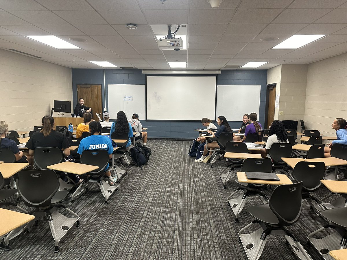 Leadership Day ✌️

💫leadership starts w/ knowing yourself💫

Yesterday we took a personality test as part of our leadership training — learning more about who we are, how we communicate, and how we can bring out the best in each other on and off the court 🏀💙💛

#Together | #E3