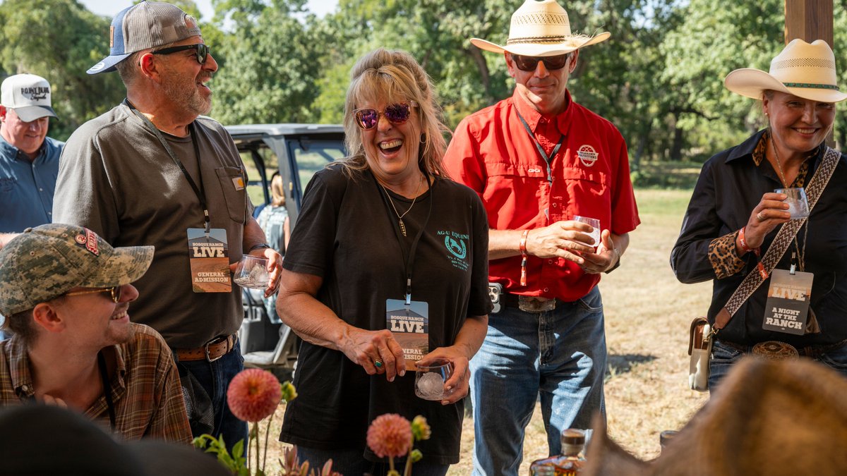 pointblanktq's tweet image. Nothing better than that first sip feeling! 
We loved watching your reactions as you tried Point Blank Tequila for the first time. That&apos;s what happens when tequila is made right. 

#FirstSip #PointBlankTequila #BosqueRanchLive #AdditiveFree #CraftedWithPurpose
