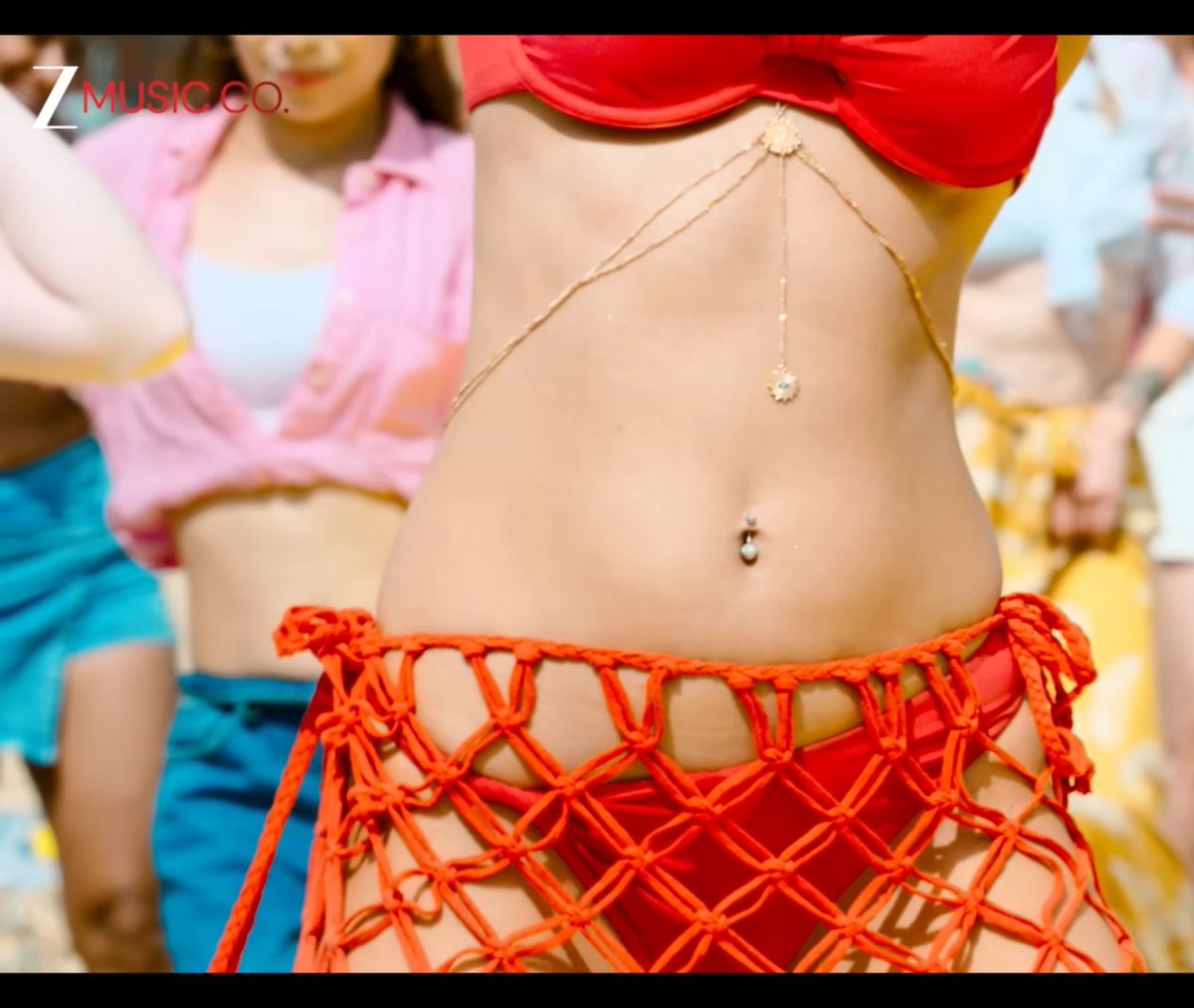 KushalRiku's tweet image. #ruhisingh #RuhiiSingh #Mastiii4 #Masti4 #hot #bikini ,#beach