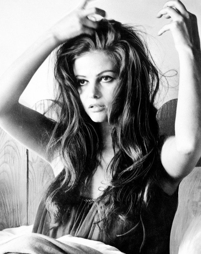 Una delle donne più belle e grande attrice del cinema italiano 

Rip #ClaudiaCardinale 🙏