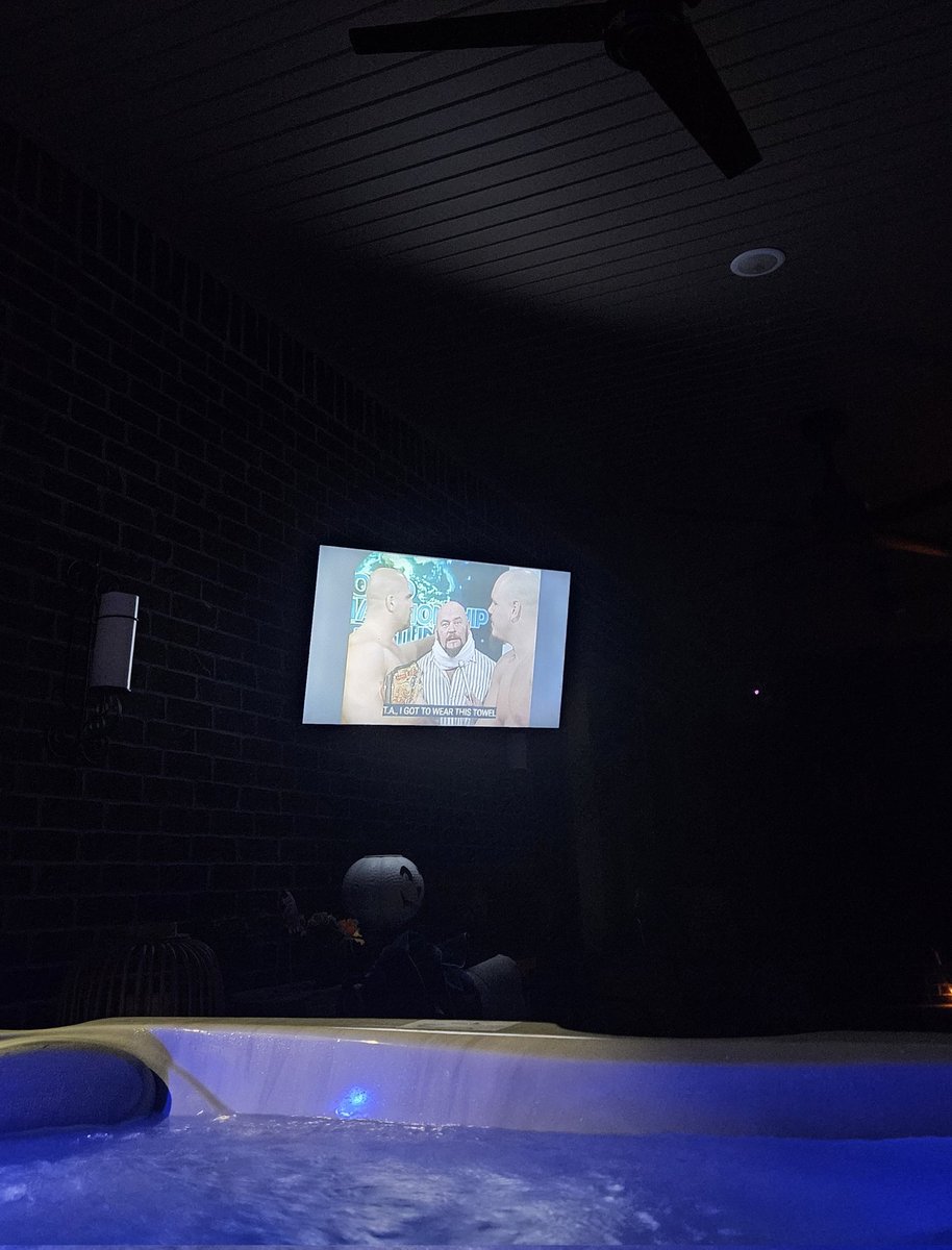 RingFocus's tweet image. "Where do you see yourself in 20 years?"

 The same thing I'm doing right now.