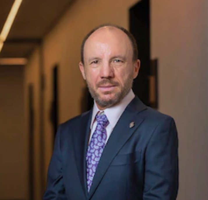 ¿Qué se espera de Antonio Cosio al frente del <a href="/cnet_mexico/">CNET</a>? 
Que demuestre el verdadero poder del Consejo, no para enfrentar a <a href="/Claudiashein/">Claudia Sheinbaum Pardo</a> sino para crear en conjunto un rumbo más claro para el #Turismo mexicano.