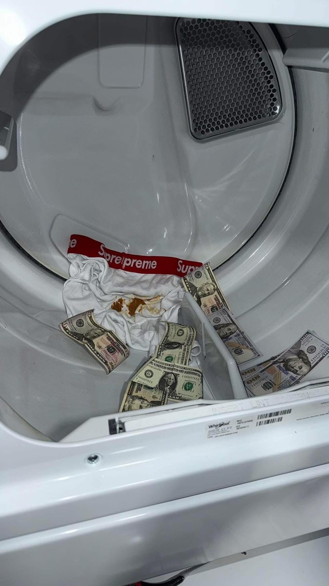 I let my boy stay at my crib and this is what he left 😭never again