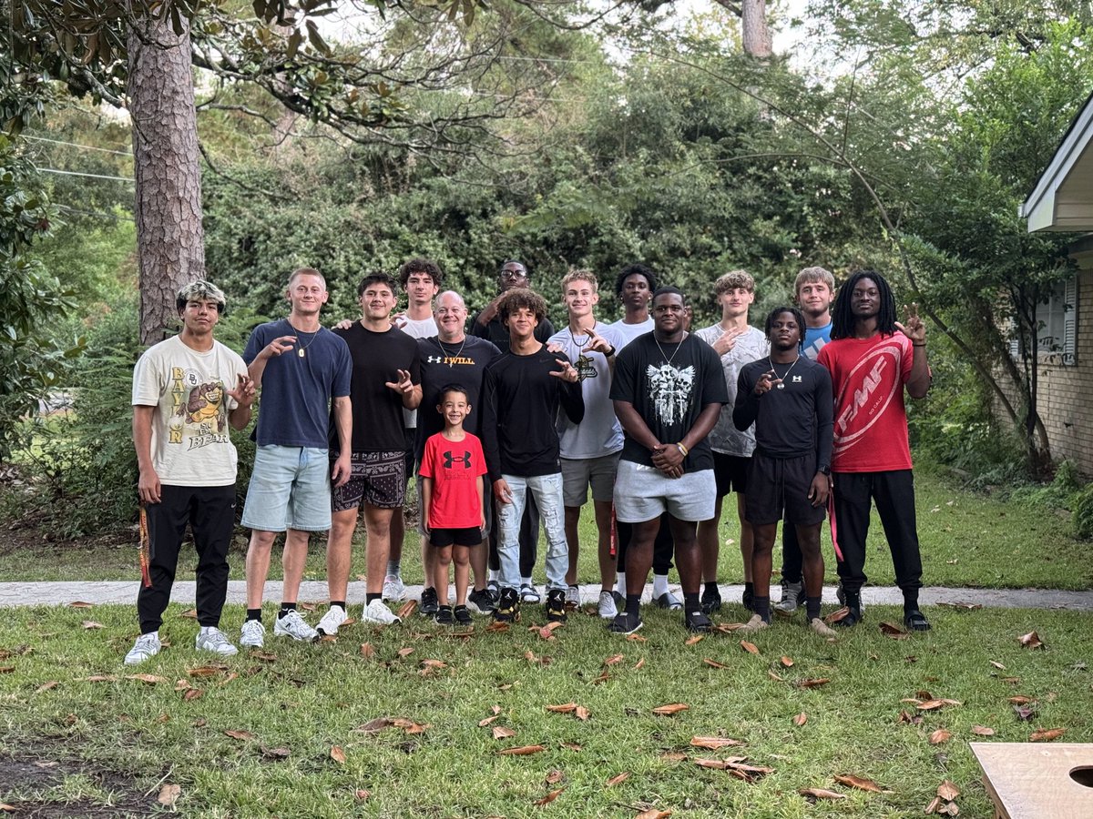 HeathClawson's tweet photo. Blessed to have the opportunity to coach this group of seniors! They have graciously accepted my family &amp; I. Talented &amp; respectful, they are fun to be around. Time to make a run of your own guys... district week 1 is here!! @WoodvilleFball #TheVilleEagl25 #WEmentality #txhsfb https://t.co/6KJhWsx4R1