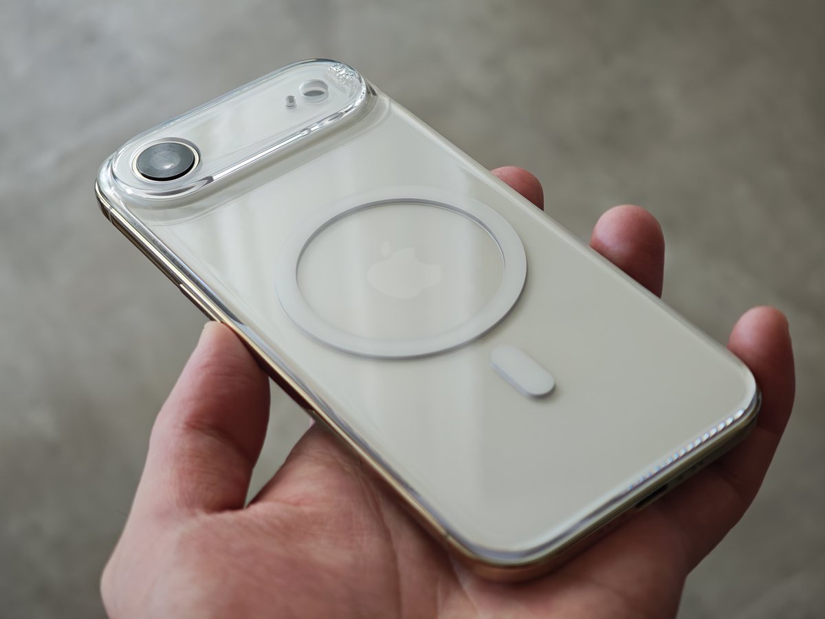 やっぱりSUTI最高。 iPhone Air用のバックパネルカバーを提供して