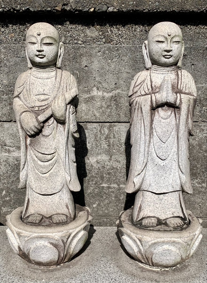 おはようございます😃遅出シフト出勤後のコーヒータイム☕
曇り空☁️22℃🌡️『暑さ寒さも彼岸まで』言葉通りになりました♪

昨日は墓参りから戻り🚙睡魔に襲われて寝室で横になったら4時間も寝てしまいました😴寒暖差疲労⁉️
今日も良き一日を🍀

#TLを花でいっぱいにしよう
#花写真  #flower #お地蔵様