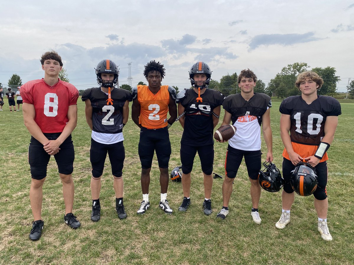 Congratulations to our <a href="/FitnessPremier/">Fitness Premier 24/7 Clubs</a> Week 4 Players of the Week vs Lincoln-Way Central 

Offense: QB Grant Tustin
Defense: OLB Jimmy Talley
Special Teams: K/P Zach Hermanson &amp; LB Noah Wendt 
Effort: DB/WR Chase Markowicz &amp; RB Jahan Abubakar 

#GoWarriors