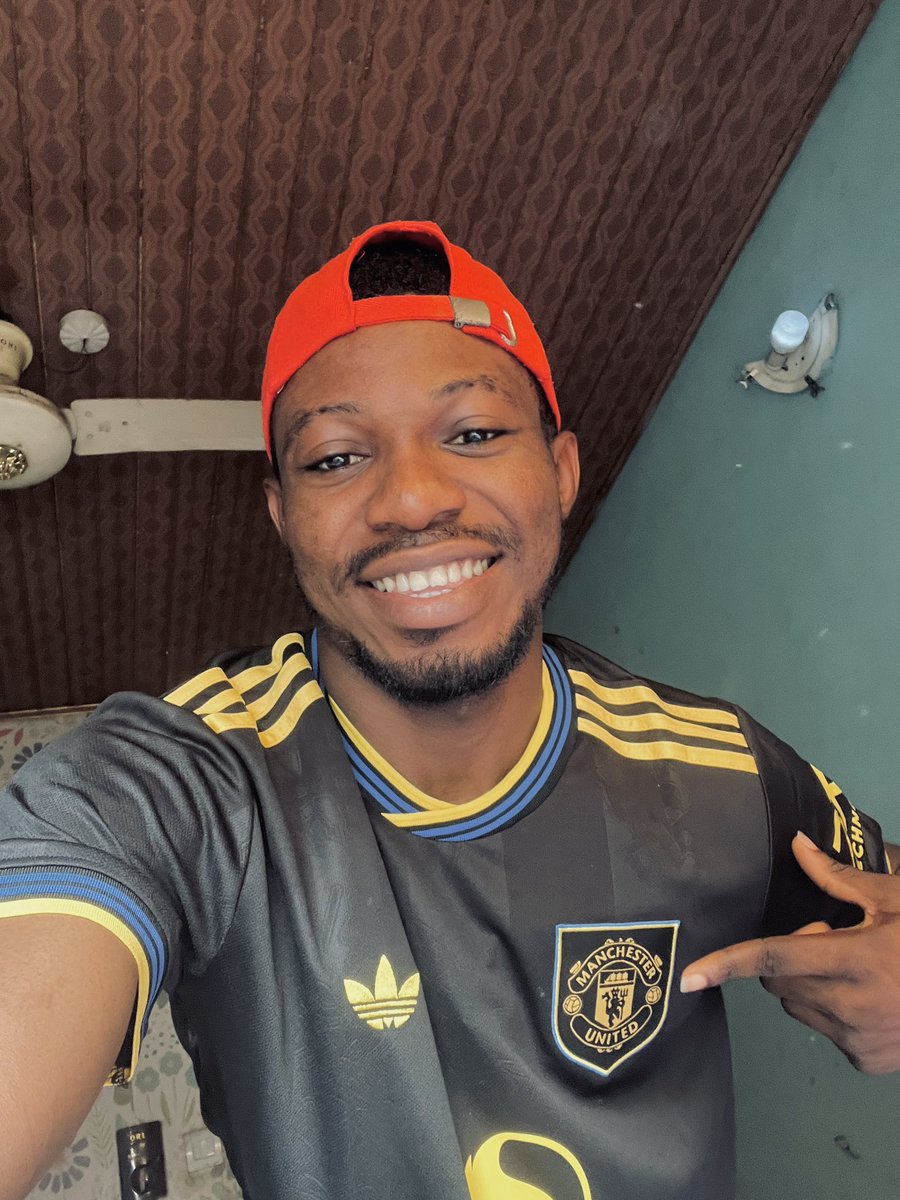 GideonOlumide3's tweet photo. @ManUtd GGMU❤️ https://t.co/IAaBhDOpYL