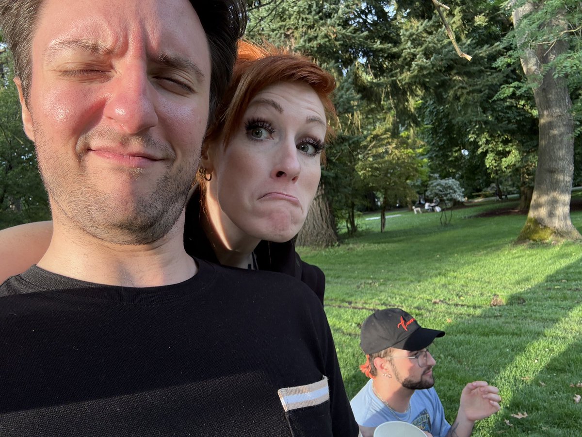 traveldanielle's tweet image. Hello!! Announcement:
This is my person. He was born today, 36 years ago. He’s reallyreallyreally cute and funny and I love him very much.
Ya’ll are so lucky to know him, and I’m so lucky to have him. ❤️
End of announcement.