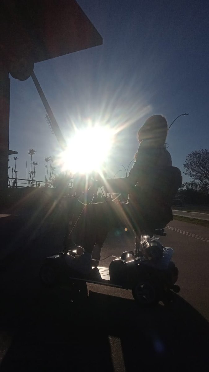 ૨σ ℓεσɳเ tweet media