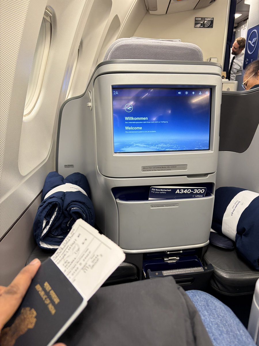 blakssh's tweet image. your first international flight should be special