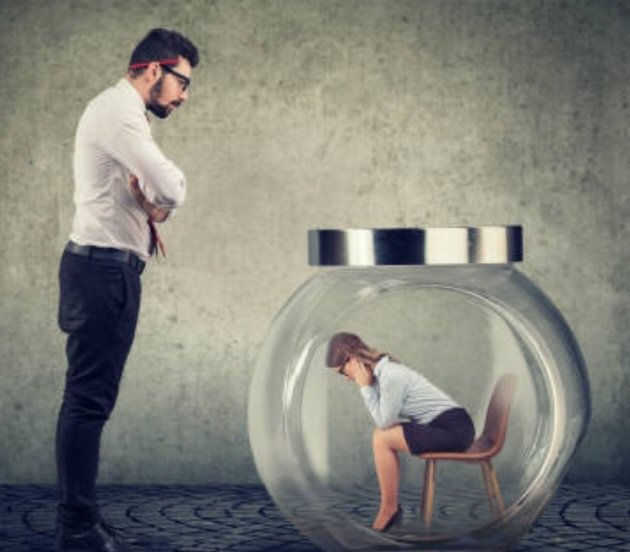 SiriusWikiwyky's tweet image. The Mote and the Beam

instagram.com/reel/DN90THQjg…

Some #supremacist or #nationalist racists insist that ALL #Muslim_women are submissive to men and treated as little more than servants or objects. Yet, how different is the reality among #MAGA_supporters, for example?

#MAGA_Wemen