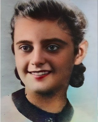 24 września 1944 w Warszawie została w wieku zaledwie 16 lat
BESTIALSKO ZAMORDOWANA
PRZEZ NIEMIECKICH ZBRODNIARZY ŁĄCZNICZKA i SANITARIUSZKA POWSTANIA WARSZAWSKIEGO, KRYSTYNA TERESA NIŻYŃSKA "KRYSIA ZAKURZONA",
harcerka Szarych Szeregów,walcząca w kompanii"Rudy"batalionu "Zośka".