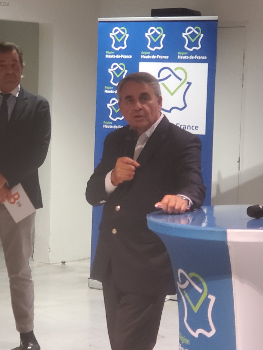 LefebvreFred59's tweet image. Ce soir @xavierbertrand a inauguré l&apos;expo &quot;Gothiques&quot; au @MuseeLouvreLens. L&apos;occasion pour Matthieu Régnier et Mathieu Besème de présenter Dagoma devant un parterre d&apos;investisseurs belges accueillis demain pr une visite du site Tissel dédié à l&apos;éco circulaire #fiertéroubaisienne