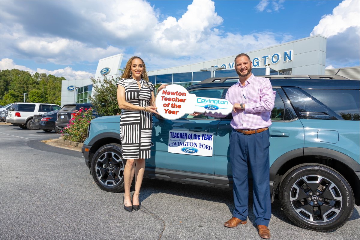 🚙✨ A key to style and celebration!

Yesterday, our 2026 Newton County Schools Teacher of the Year, Dr. Quinita Morrow of Alcovy High School, received the keys to a new Ford Bronco, courtesy of Covington Ford. She’ll be driving in style for the next three months, free of charge!