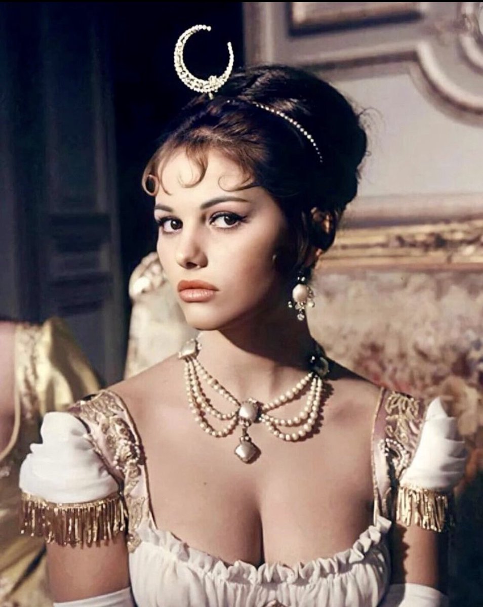 vvestiges's tweet photo. R.I.P to one of the all time great screen queens, Claudia Cardinale.  (April 15, 1938-September 23, 2025) https://t.co/MNfNPhOsQy