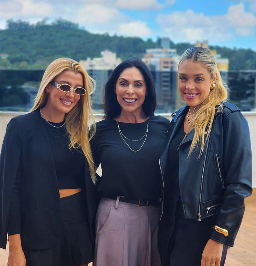 Dia dos filhos! Eu amo vocês, minhas meninas ❤️