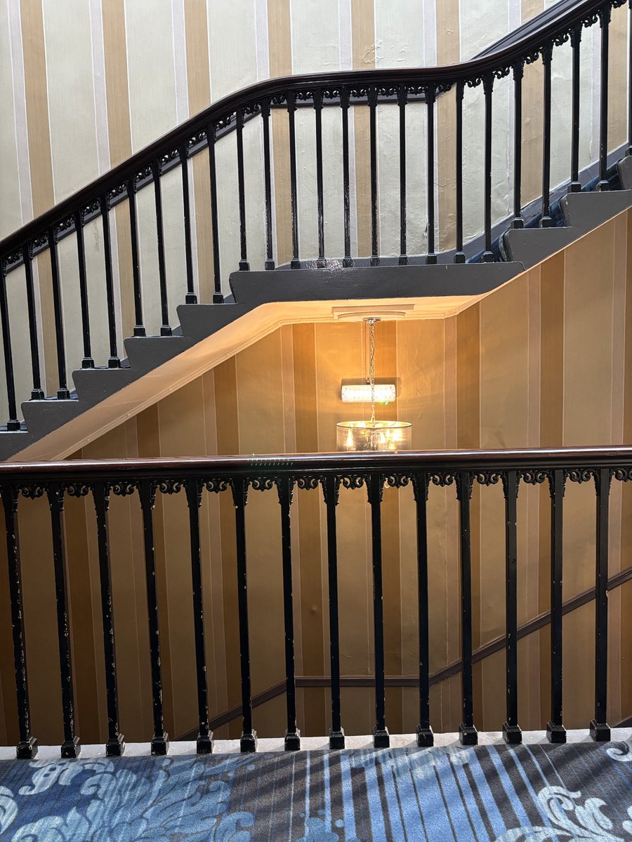 joannaofottawa's tweet image. Vintage Newcastle. The Royal Station Hotel.  

#newcastle #oldskool #royalstationhotel