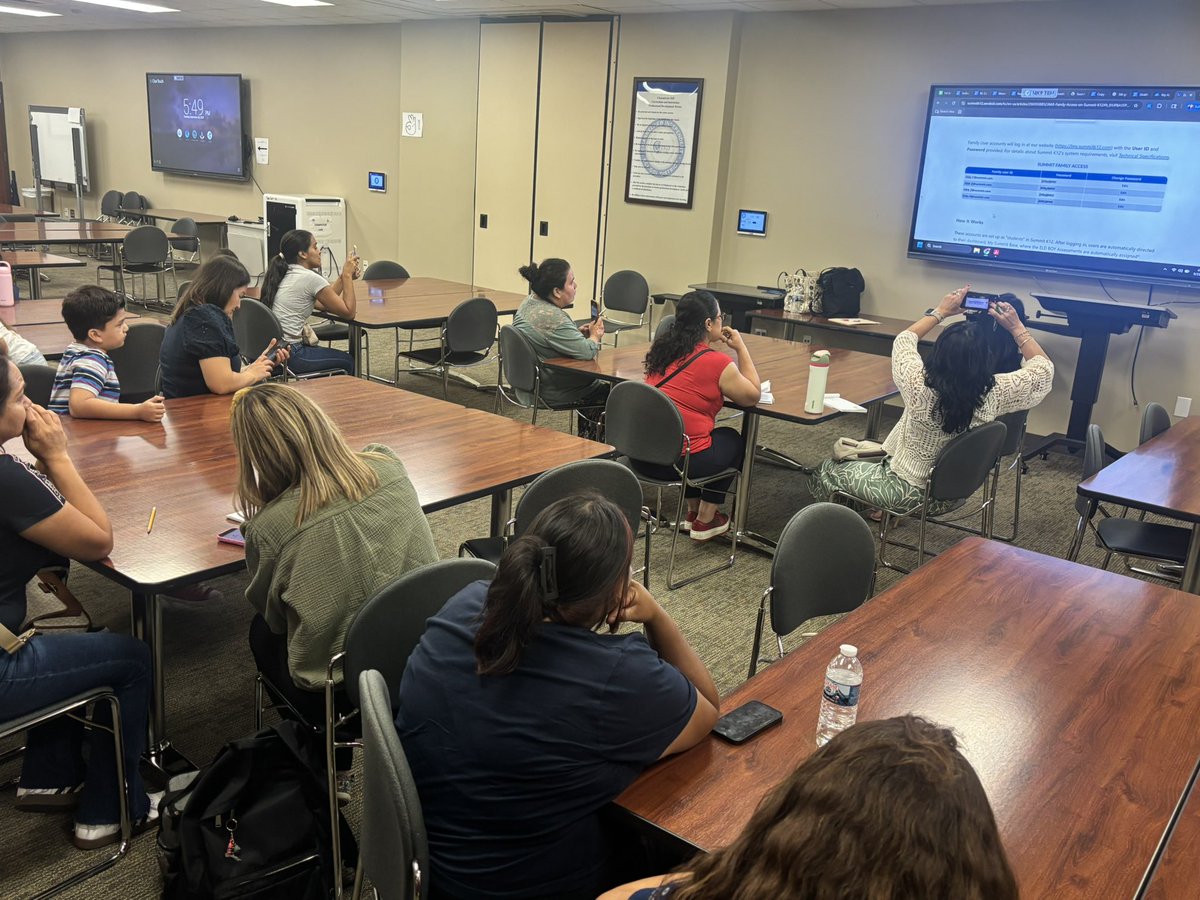 CISD_ML's tweet image. Our first Multilingual Advisory Committee was a success! Grateful for the collaboration with our bilingual/ESL teachers, parents, and multilingual team! #WeAreChannelview