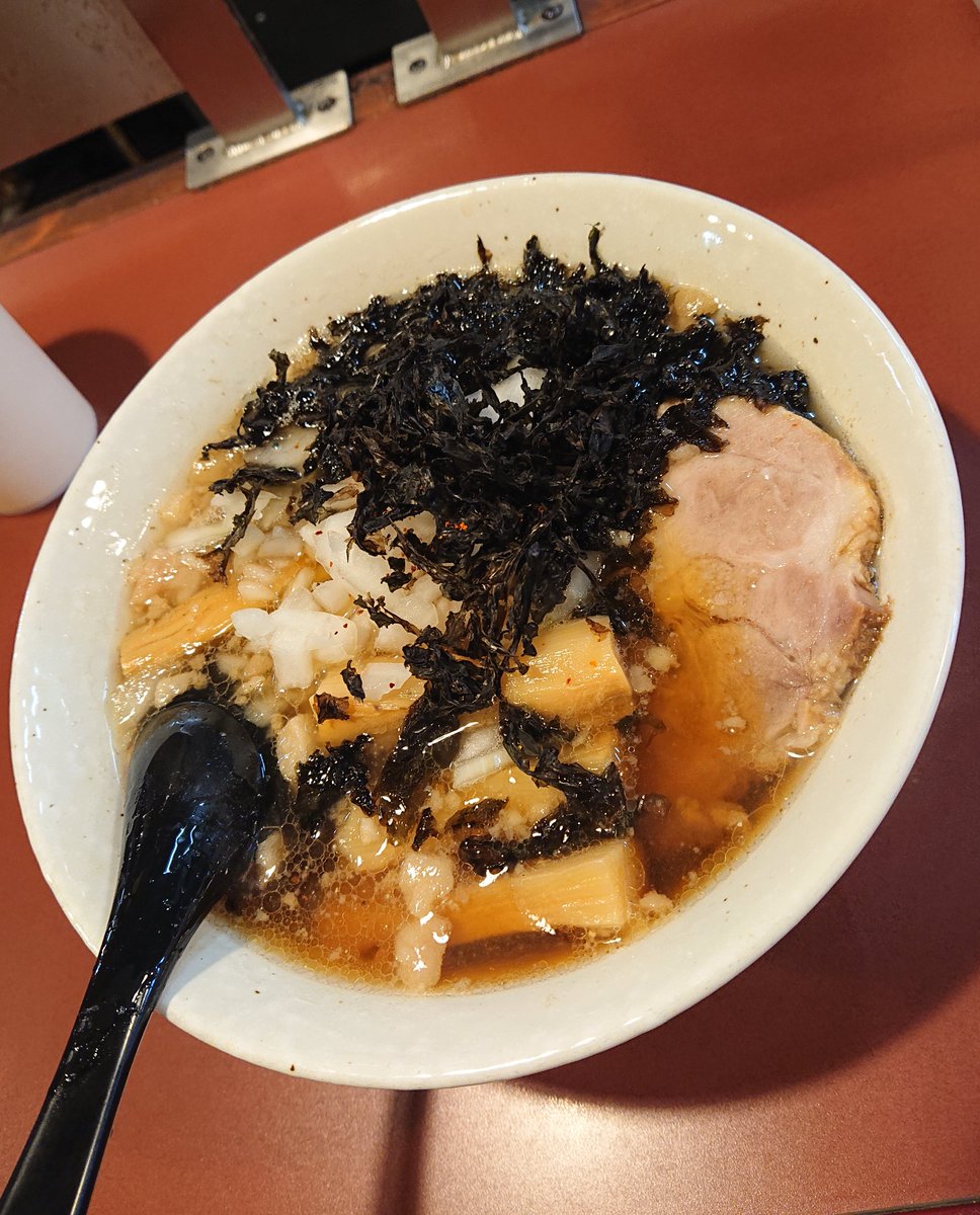 ら〜めん豚鬼   @浜松市
【 背油煮干し 】￥1050
  ごちそうさまでした!!😋