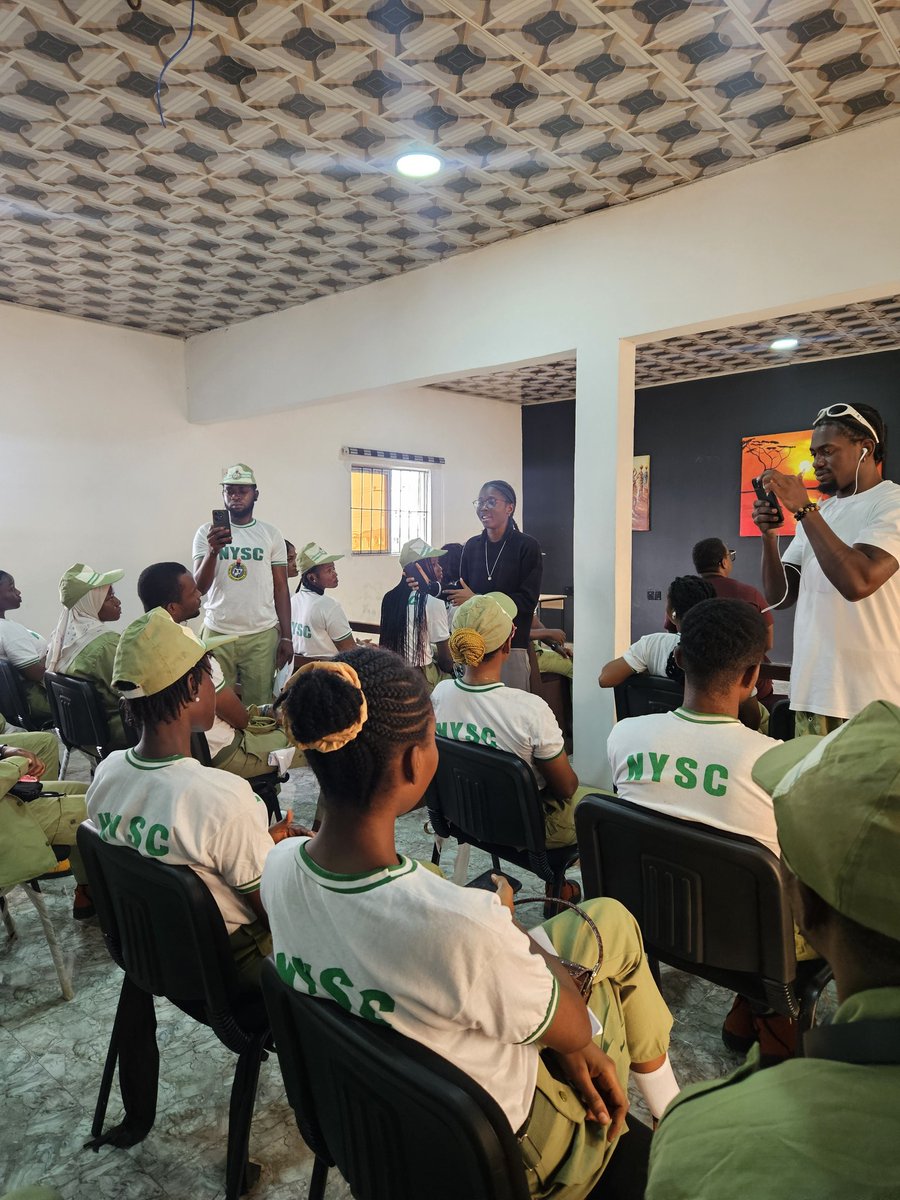 gitibayelsa's tweet image. We had an amazing time speaking to youth corp members on life after NYSC and why they should embrace technology into any career field of their choice. Thanks to @OlotuSquare for the conducive environment. You made it easy for us to gather together. To the GITI team, thank you.