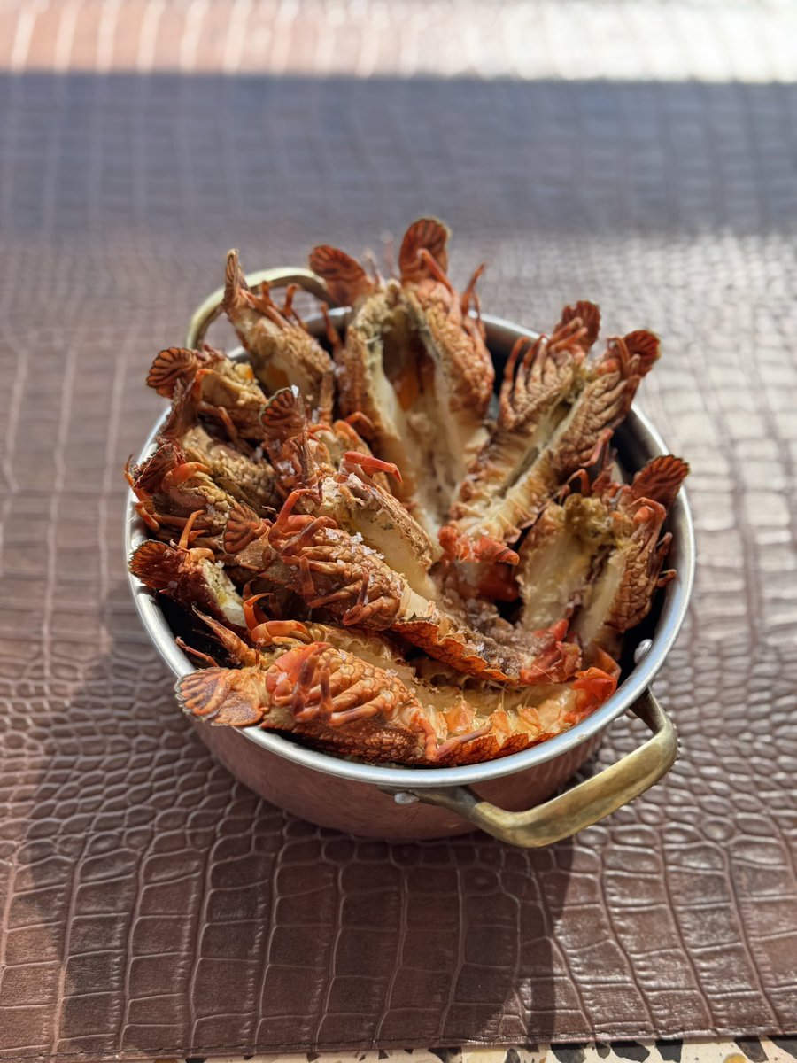 El mar de Cascais según MARÉ, de José Avlilléz, Portugal.