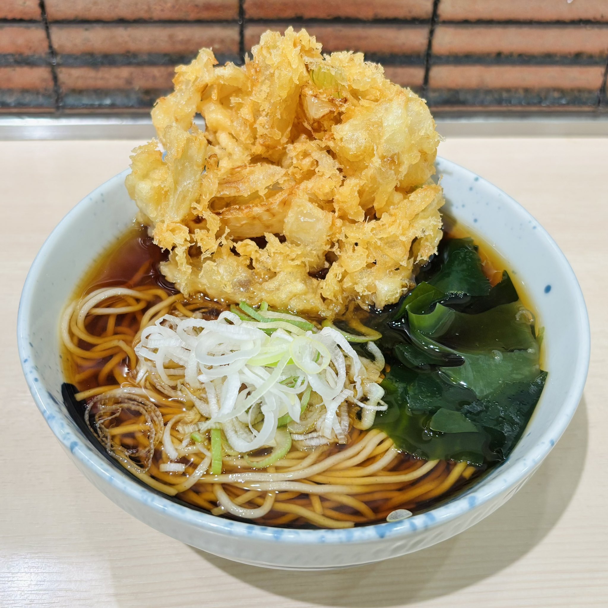そば セブン-イレブン「千葉県産春菊使用春菊天そば」 - 日本百観音順