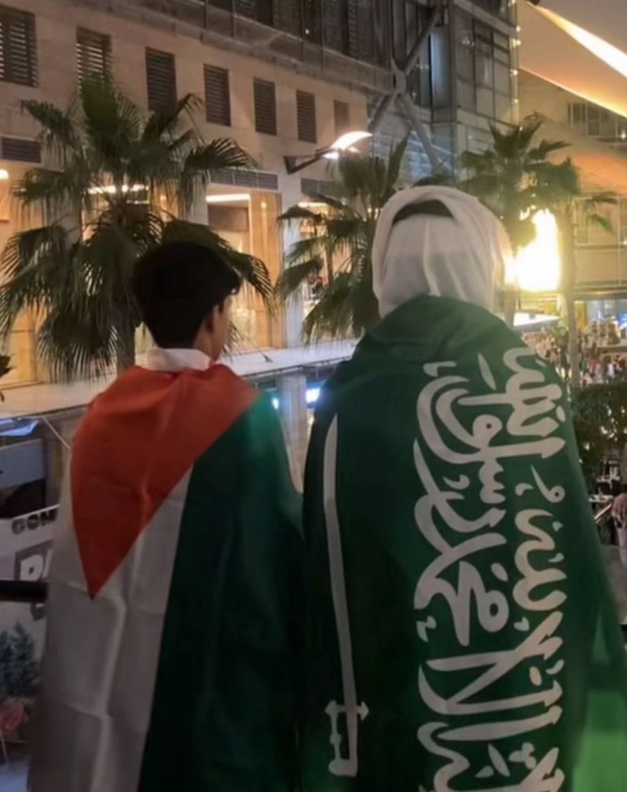 فلسطين بدعم السعودية 
تقترب من الحرية