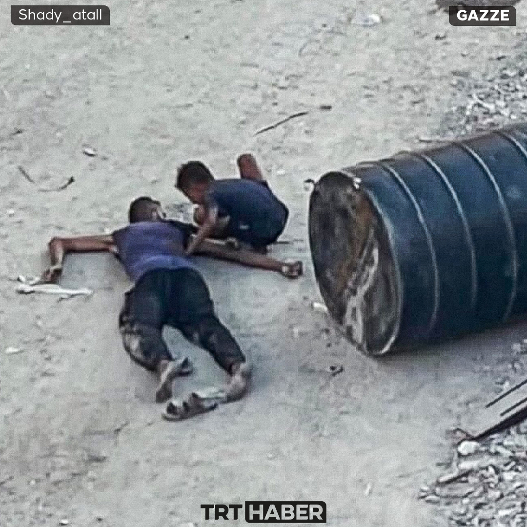 Katil İsrail bir babayı daha hayattan, bir evladı daha babasından kopardı…

#Gazze