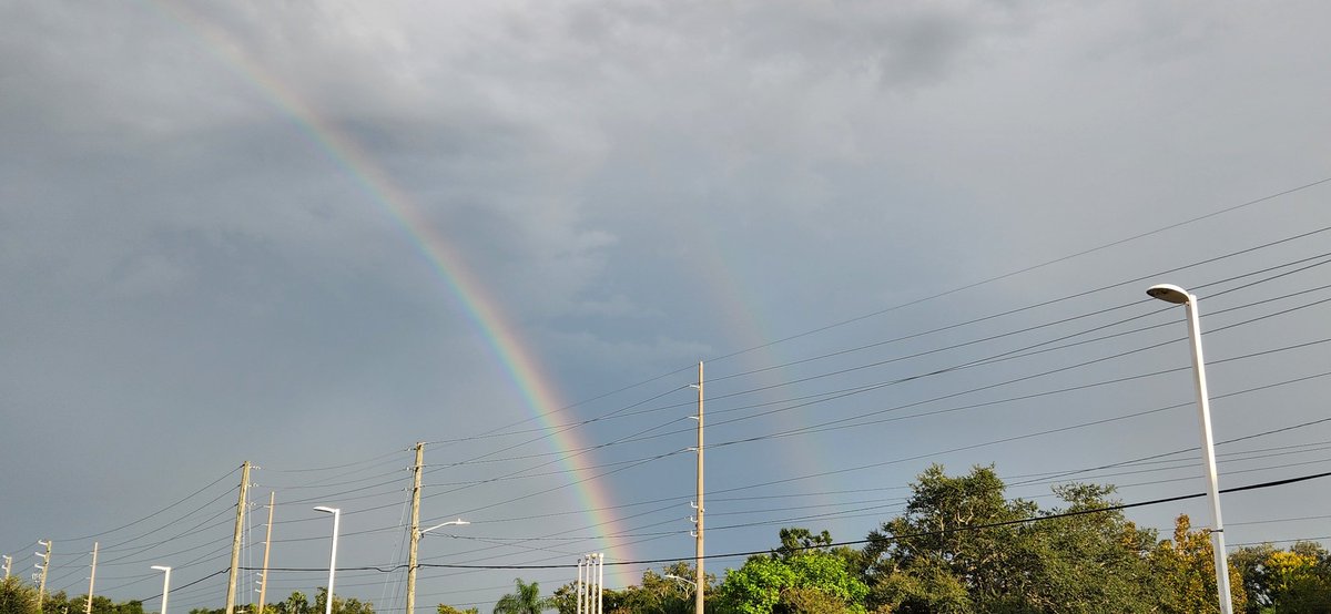 rkymtnman1981's tweet photo. Where the rainbow ends... #RiverviewFL #Flwx @bn9weather @mcclureWX @Mike_Clay https://t.co/FNR3gvbSDP