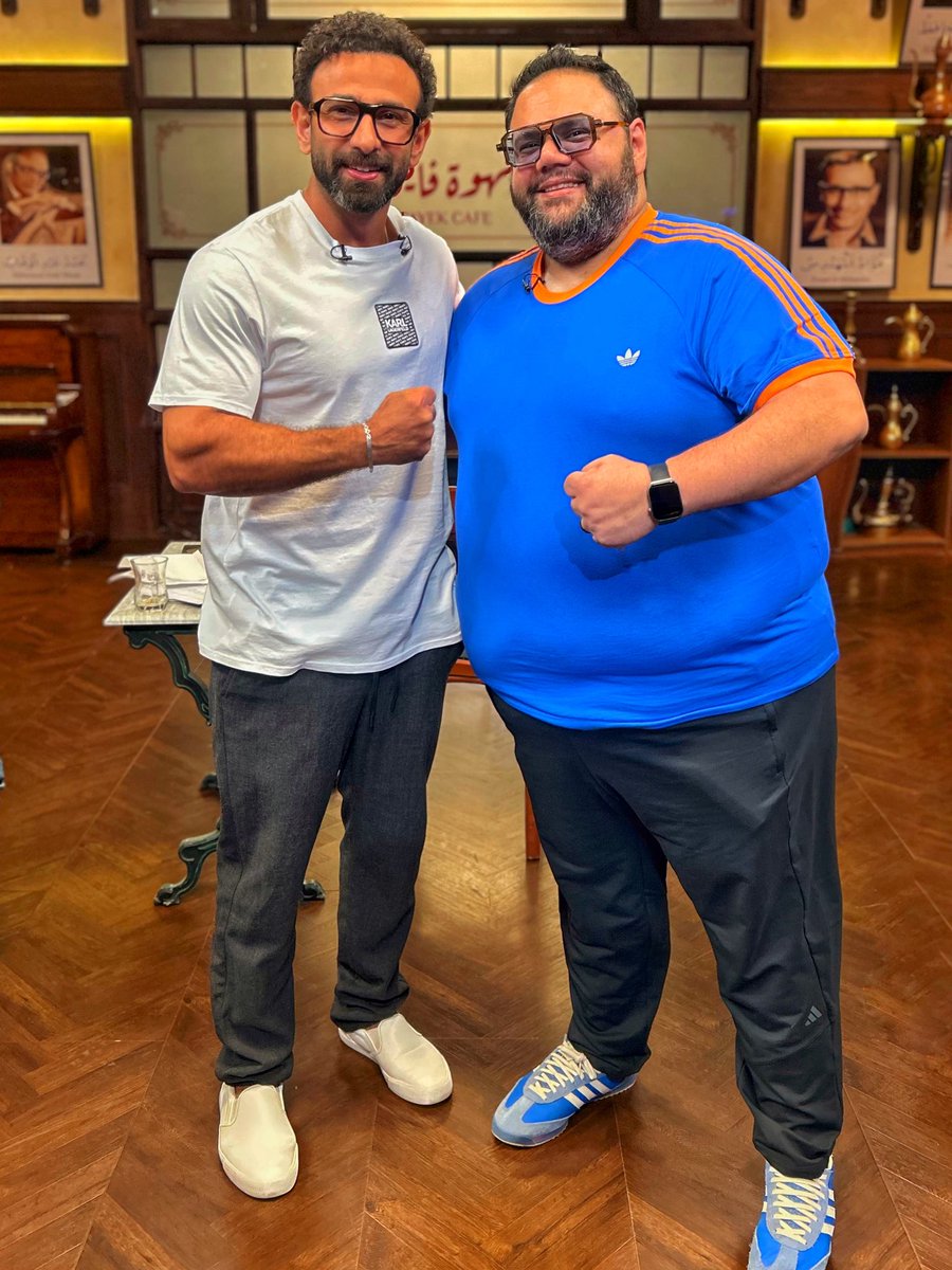 MH_Rashed's tweet image. الصورة الحلوة مع اجدع خلق الله ابراهيم فايق .. ربنا ما يقطع لنا عادة .. بس التيشيرت حلوة😂😂
@IbrahimFayek 
#قهوة_فايق