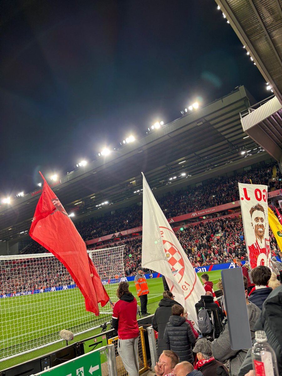 nights under the lights are my fave✨✨✨