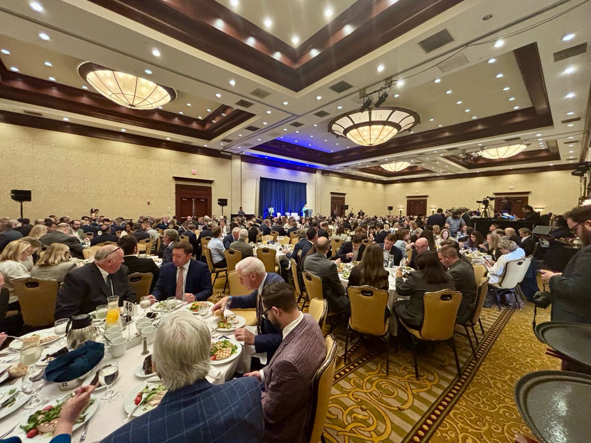 It was good spending time with <a href="/federalreserve/">Federal Reserve</a> Chairman Powell during his visit to Rhode Island today.

In order to avoid the hyperinflation and corruption that has plagued countries that politicized their central banks, the Fed must remain independent.