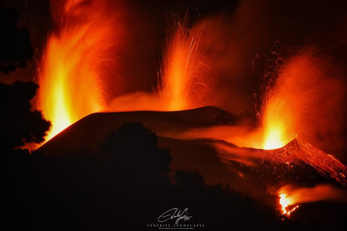 2025 Volcano camp
By <a href="/GeoTenerife/">GeoTenerife</a> with the collaboration of:
<a href="/IGNSpain/">Instituto Geográfico Nacional-O.A.CNIG</a> 
<a href="/VulcanaIEO/">Grupo VULCANA IEO-CSIC</a> 
<a href="/VolcansCanarias/">Volcanes de Canarias</a> 
<a href="/BravoTelesforo/">Fundación Telesforo Bravo-Juan Coello</a> 

Nov 1 to 8 and extension programme from 1 to 30

More info at geotenerife.com (field schools) enquiries@geotenerife.com 
#volcanology 
Pic: E. García