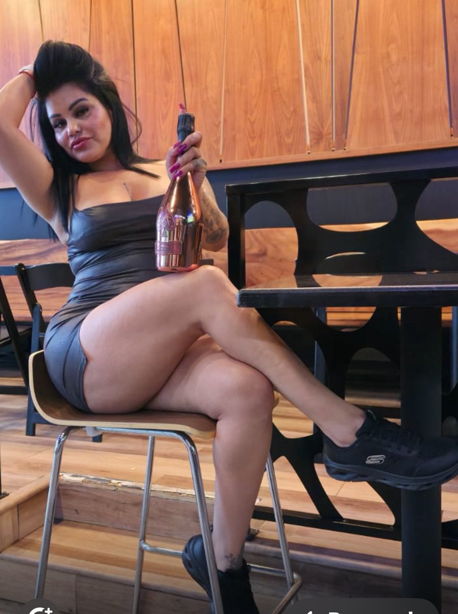 laurasx tweet media