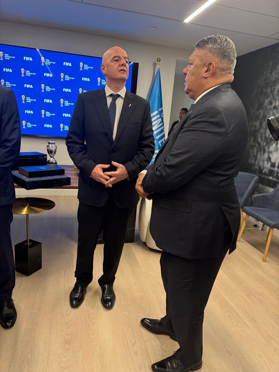 Un Gobierno y un Presidente que odian lo popular, odian al fútbol. Hoy Milei le dio la espalda a la iniciativa más importante de la historia del fútbol sudamericano. Mientras Conmebol aprobaba la propuesta para que el Mundial 2030 se dispute con 64 Selecciones y el grupo completo