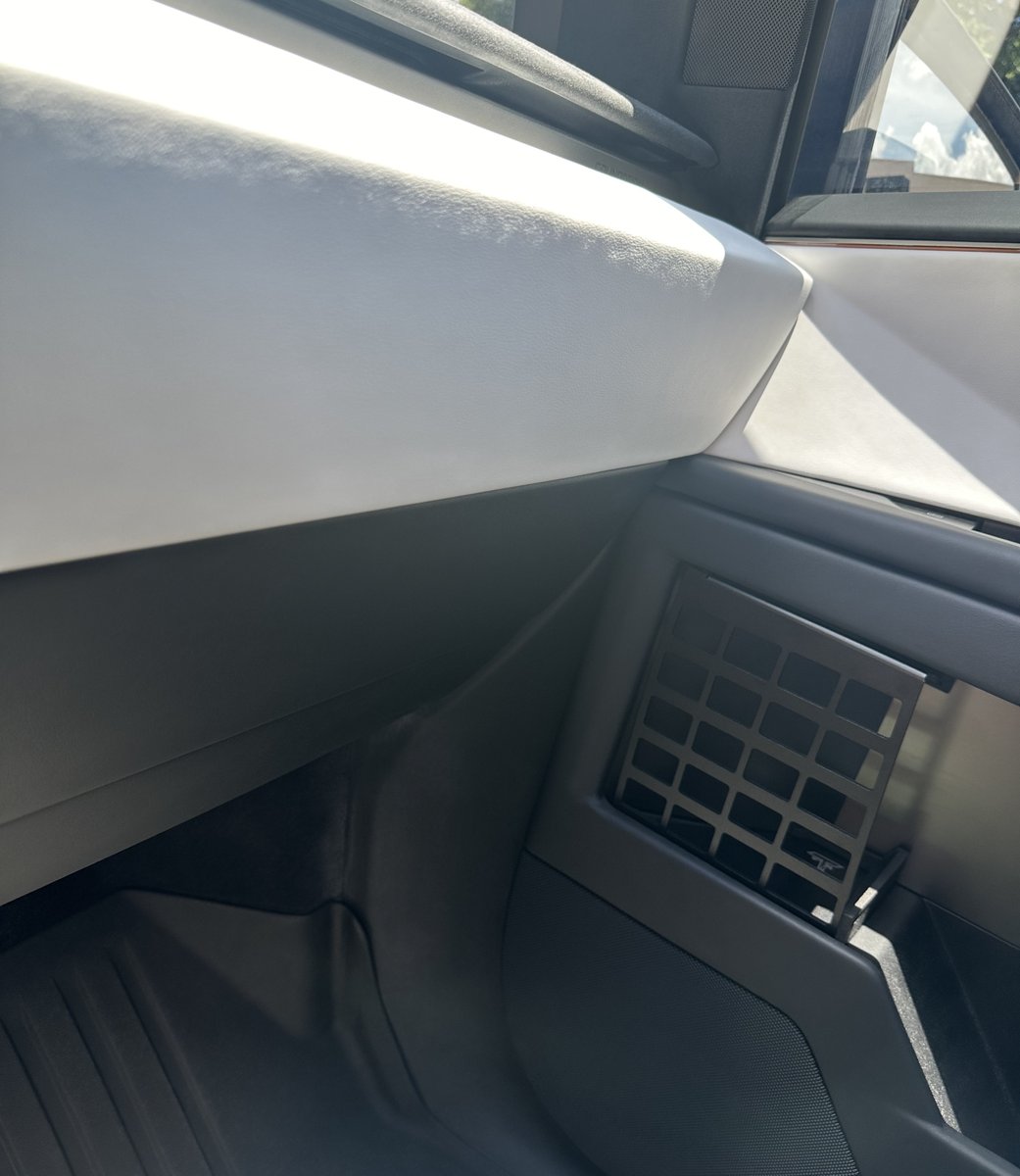 Teslationx's tweet photo. Tesla CyberTruck Front Door Molle Panel Set (Driver + Passenger) https://t.co/AGBArxYfxl 🔥🔥🔥
#teslation #tesla #teslamodels #teslamotors #teslamodely #teslalife #teslaowner #teslacars #elonmusk #elon #musk #carbonfiber #cyberbeast #cybertruck #teslaparts #teslamodel #modelyperformance #waterproof #customcars #cars #luxury #suv #caraccessories #overland #outdoors #offroad #bocaraton #florida #floridalife