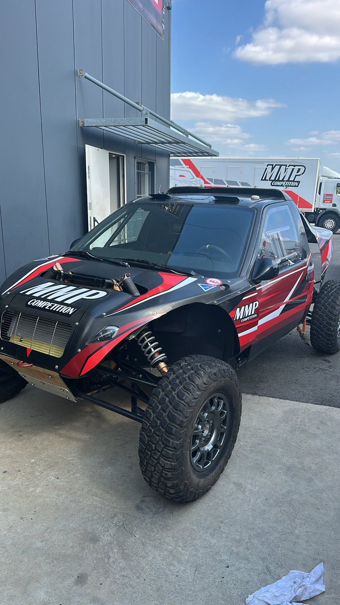 Nuestro auto para el Rally de Marruecos. Desde el 10 al 17 de Octubre junto a Carlos Verza de navegante estaremos debutando en la categoría Challenger! 🔥🔥 This is our car for the Morocco Rally. We will be racing in the Challenger class!  💨💨