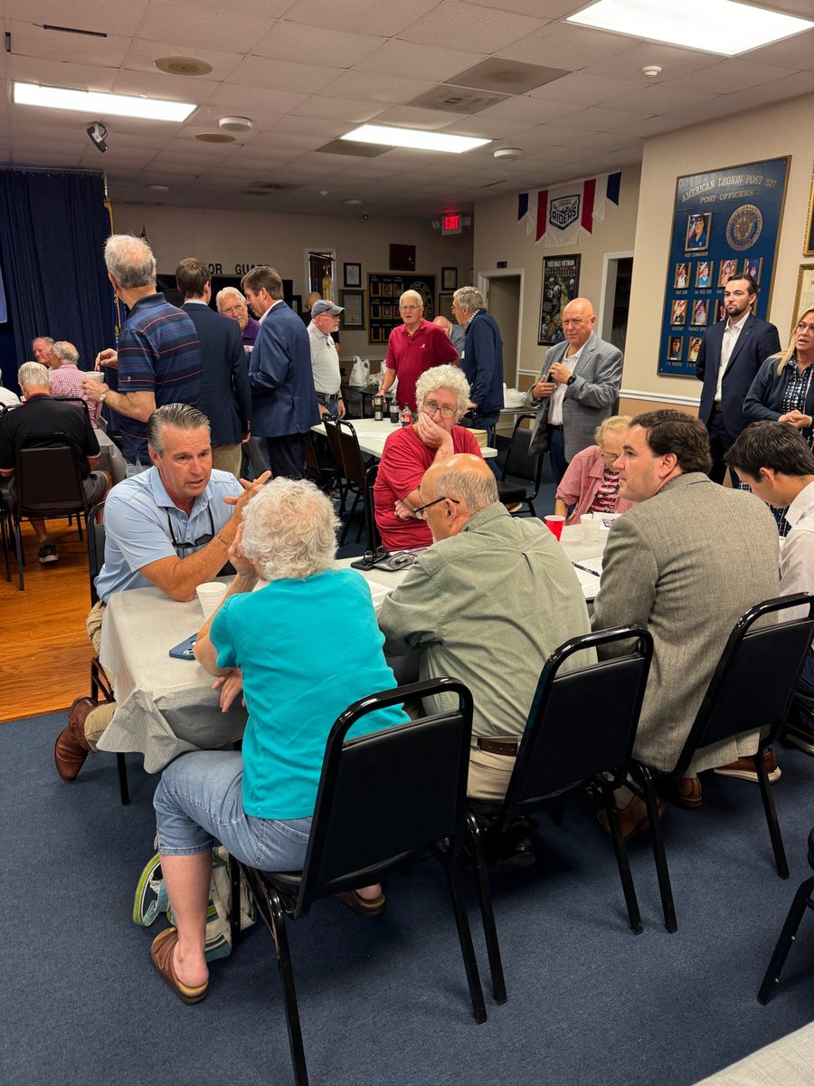 BMooreSenate's tweet image. Honored to attend the Madison Republican Men’s Club breakfast in Huntsville Saturday morning.  🇺🇸☕️.

Founded by the late Elbert Peters, an icon in Alabama politics, this group continues to inspire conservatives across our state. 🙌

#BarryMoore #USSENATE #ALPolitics #GOP…