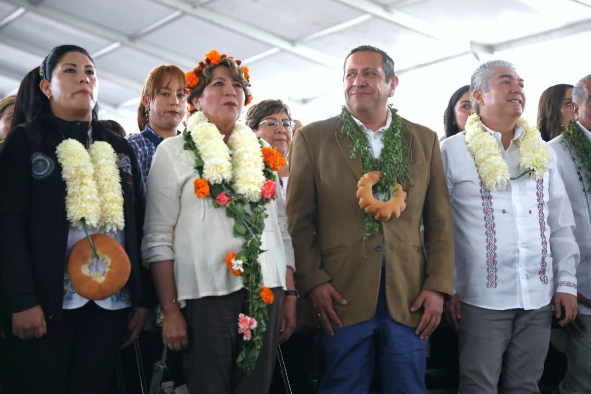 mgdohector's tweet image. Hoy acompañé a la Gobernadora @delfinagomeza en su Segundo Informe en #Temascaltepec.
Desde el @PJEdomex reafirmamos nuestro compromiso de estar cerca de la ciudadanía en el sur del Estado de México. ⚖️

#PJEMcercano #JusticiaCercana
