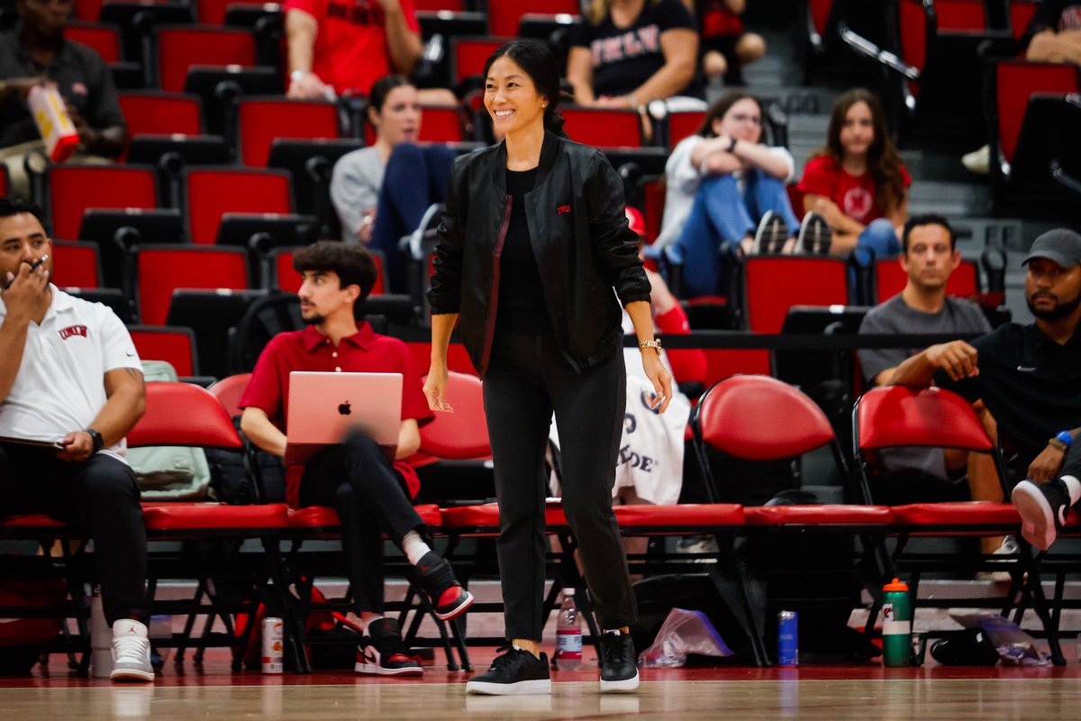 UNLVvball's tweet image. Bringing this energy to the start of @MountainWest play 😤