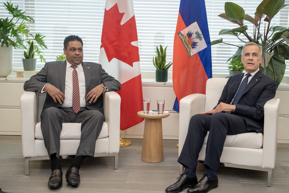 Le Président du Conseil Présidentiel de Transition, S.E.M. <a href="/Lsaintcyr/">Laurent Saint-Cyr</a> , a eu un entretien constructif avec le Premier ministre du Canada, S.E.M.<a href="/MarkJCarney/">Mark Carney</a> . Les échanges ont porté sur l’urgence du rétablissement de la sécurité en Haïti, en vue de l’organisation des élections